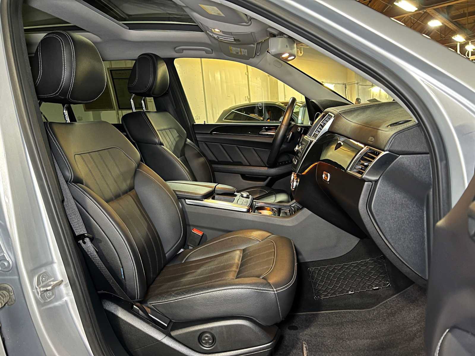 Certified 2016 Mercedes-Benz GL 320 BlueTEC 4MATIC image 12