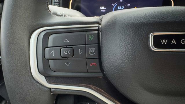 Used 2023 Jeep Wagoneer 2WD image 29