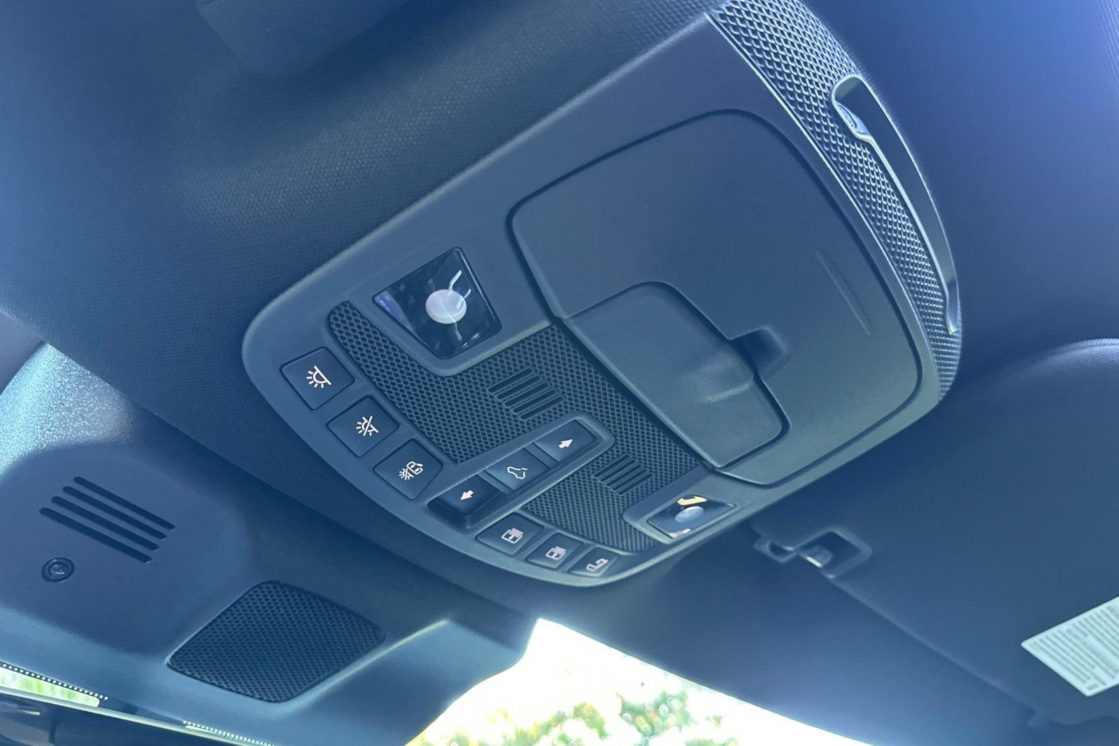 Used 2024 Lincoln Navigator Premiere AWD/4WD image 24