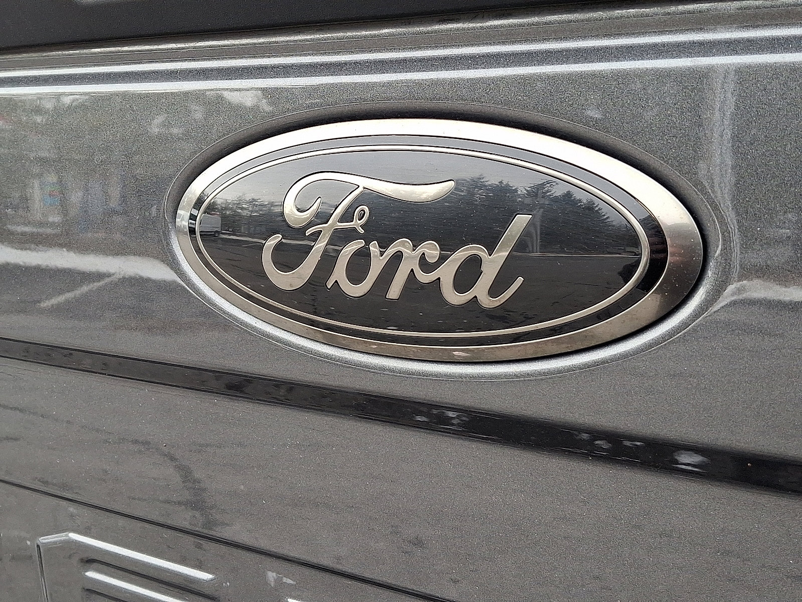 Certified 2020 Ford F350 Lariat image 29