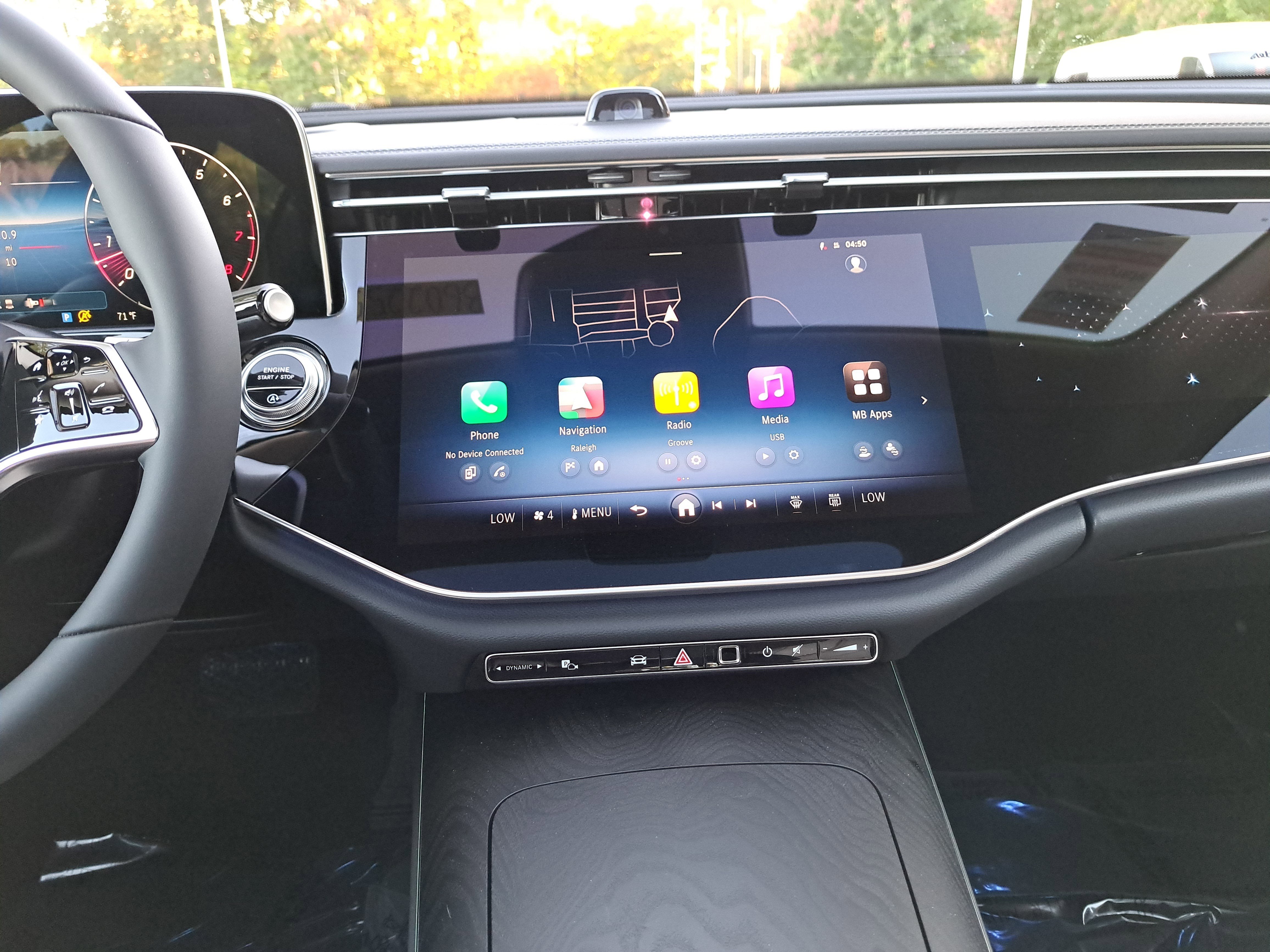 New 2026 Mercedes-Benz E 350 4MATIC Sedan image 21