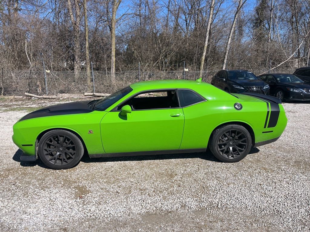Used 2017 Dodge Challenger R/T Scat Pack w/ Dynamics Package image 2
