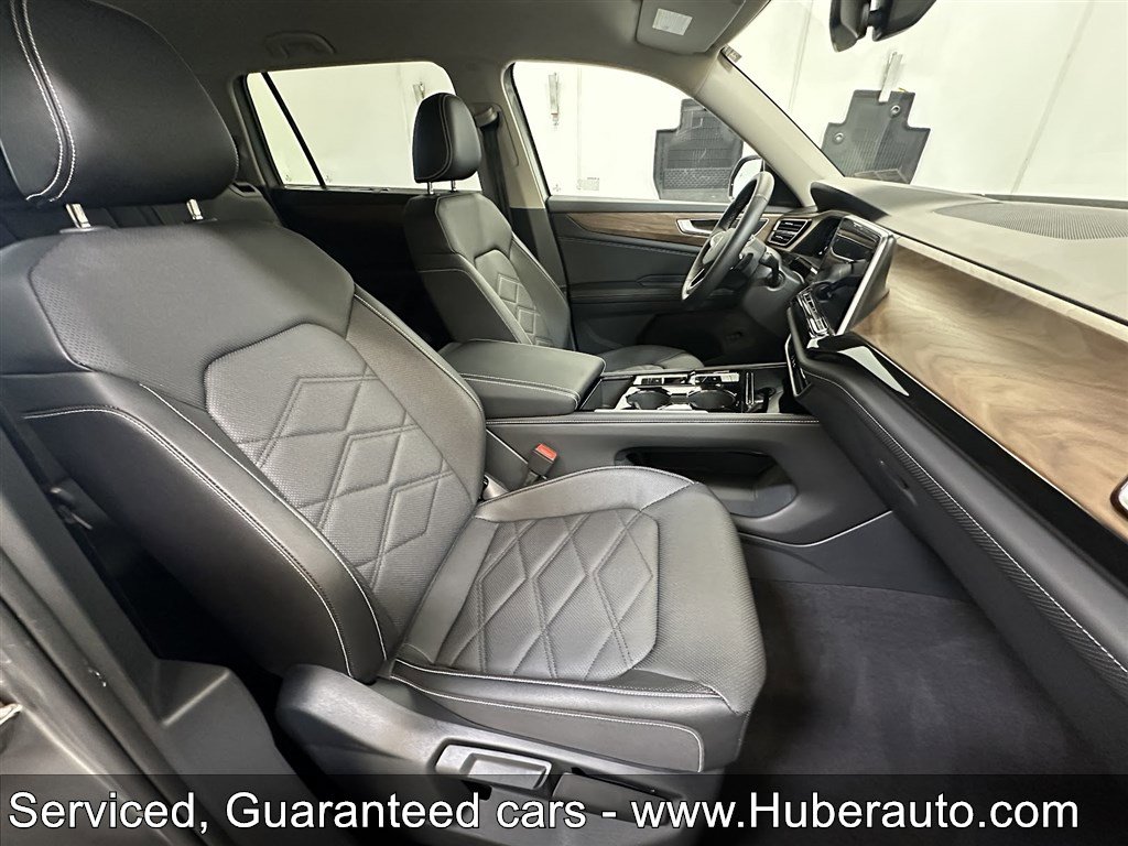 Used 2025 Volkswagen Atlas SE image 20