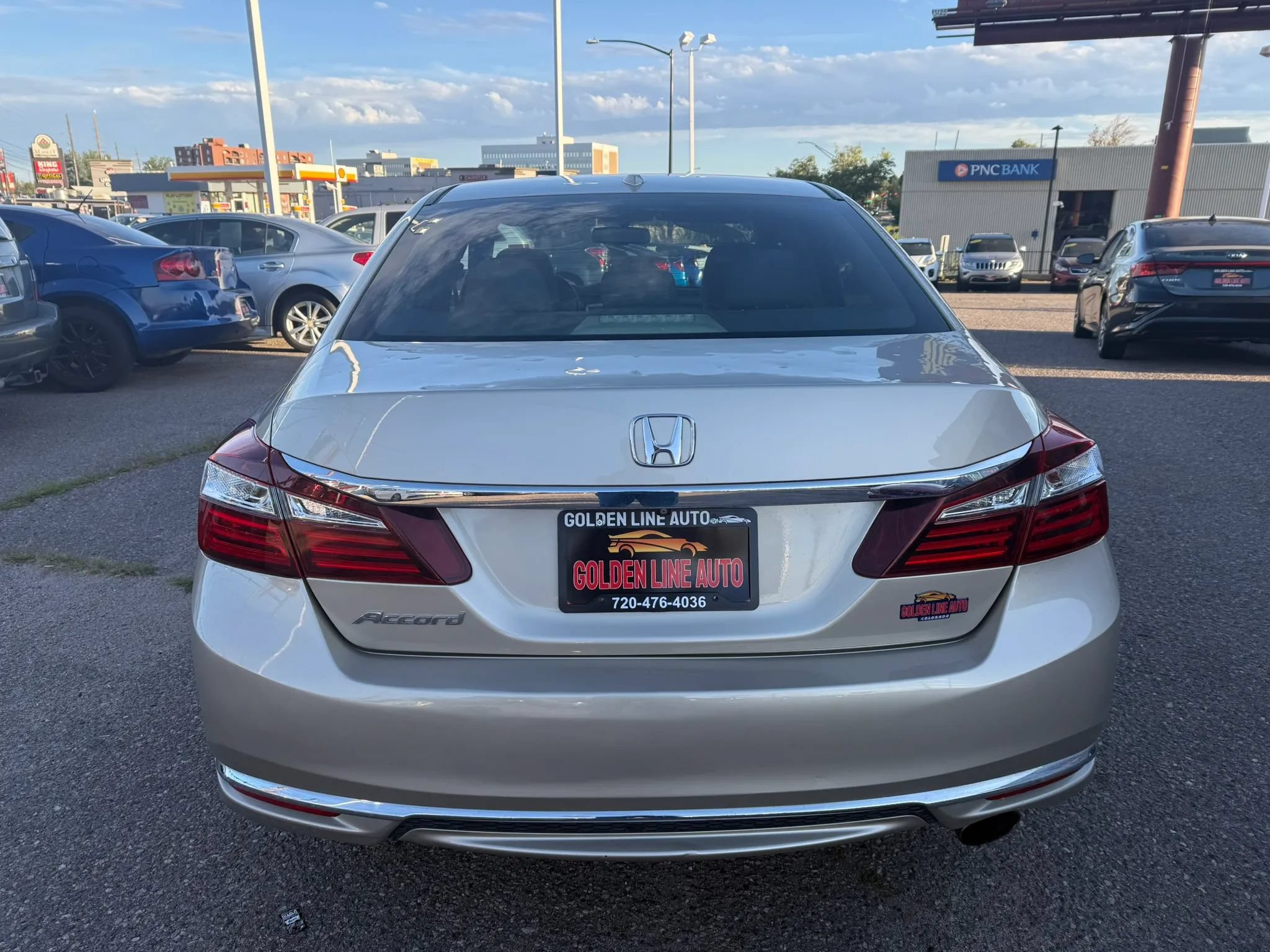 Used 2017 Honda Accord EX-L image 7