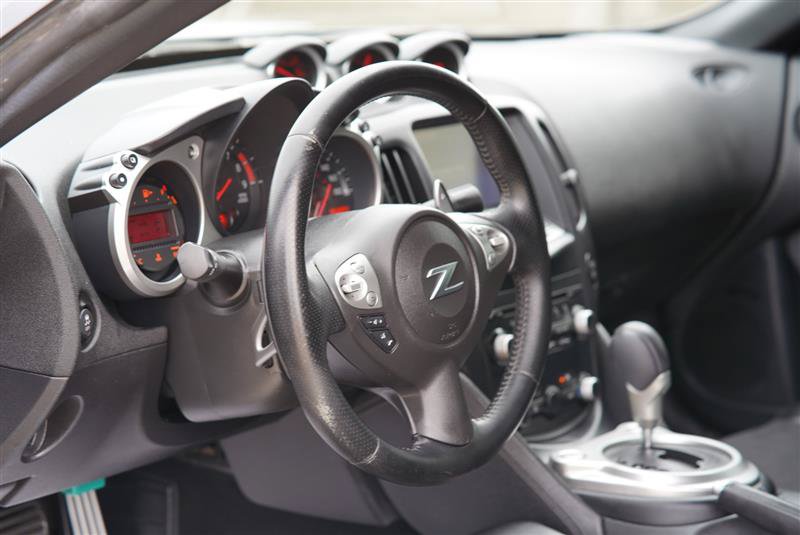 Used 2014 Nissan 370Z Touring w/ Sport Package RWD image 39