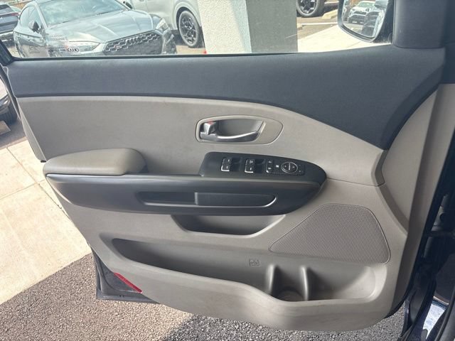 Used 2021 Kia Sedona EX FWD image 27