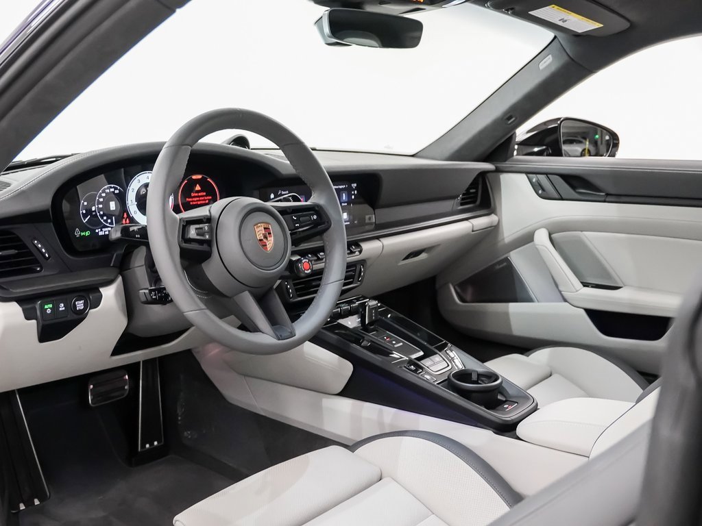 Used 2026 Porsche 911 Carrera GTS image 4