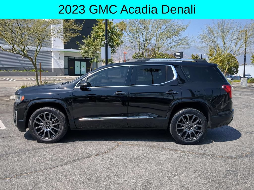 Used 2023 GMC Acadia Denali w/ Black Diamond Edition FWD image 3