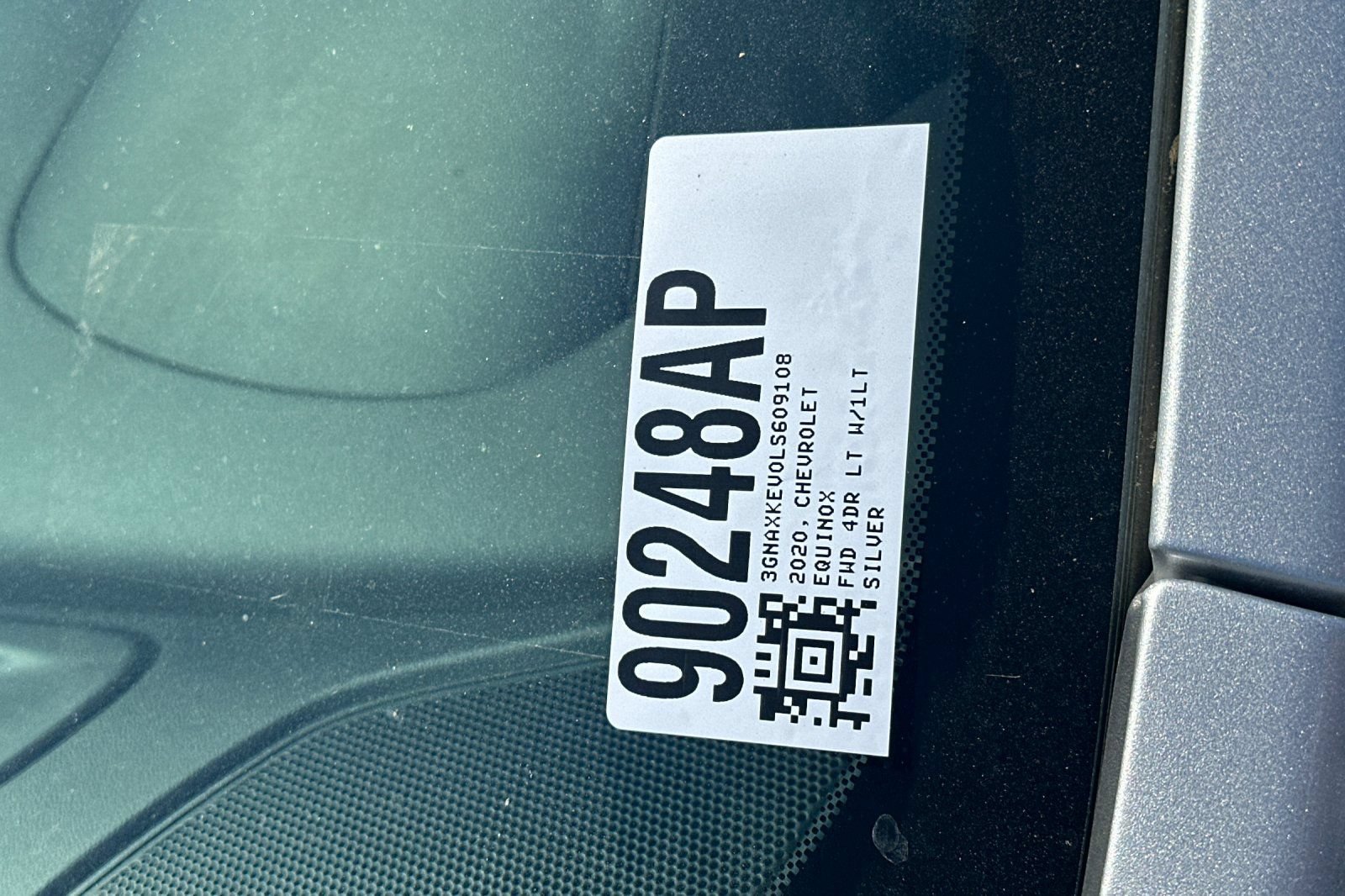 Used 2020 Chevrolet Equinox LT FWD image 3