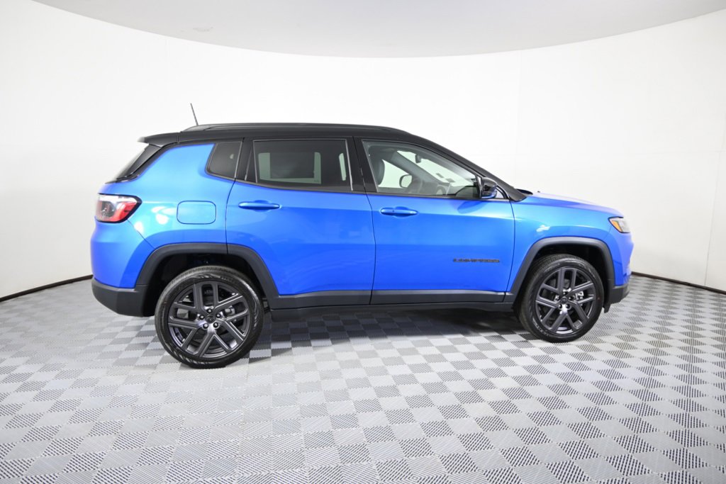 New 2026 Jeep Compass Limited image 7