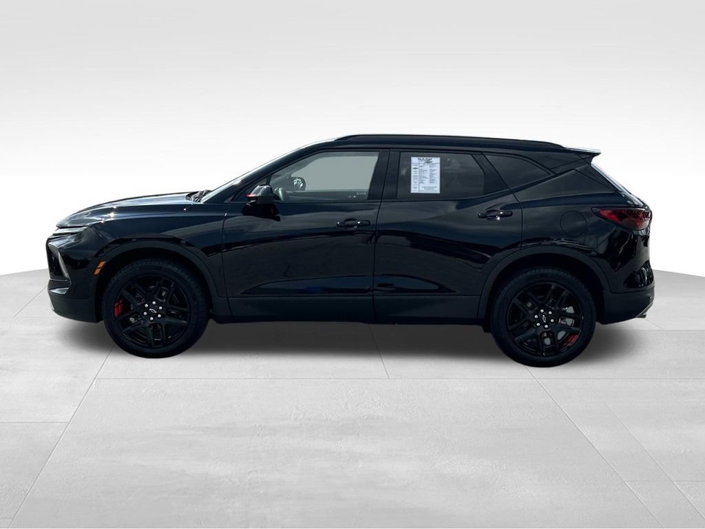 Used 2024 Chevrolet Blazer LT w/ Redline Edition FWD image 7
