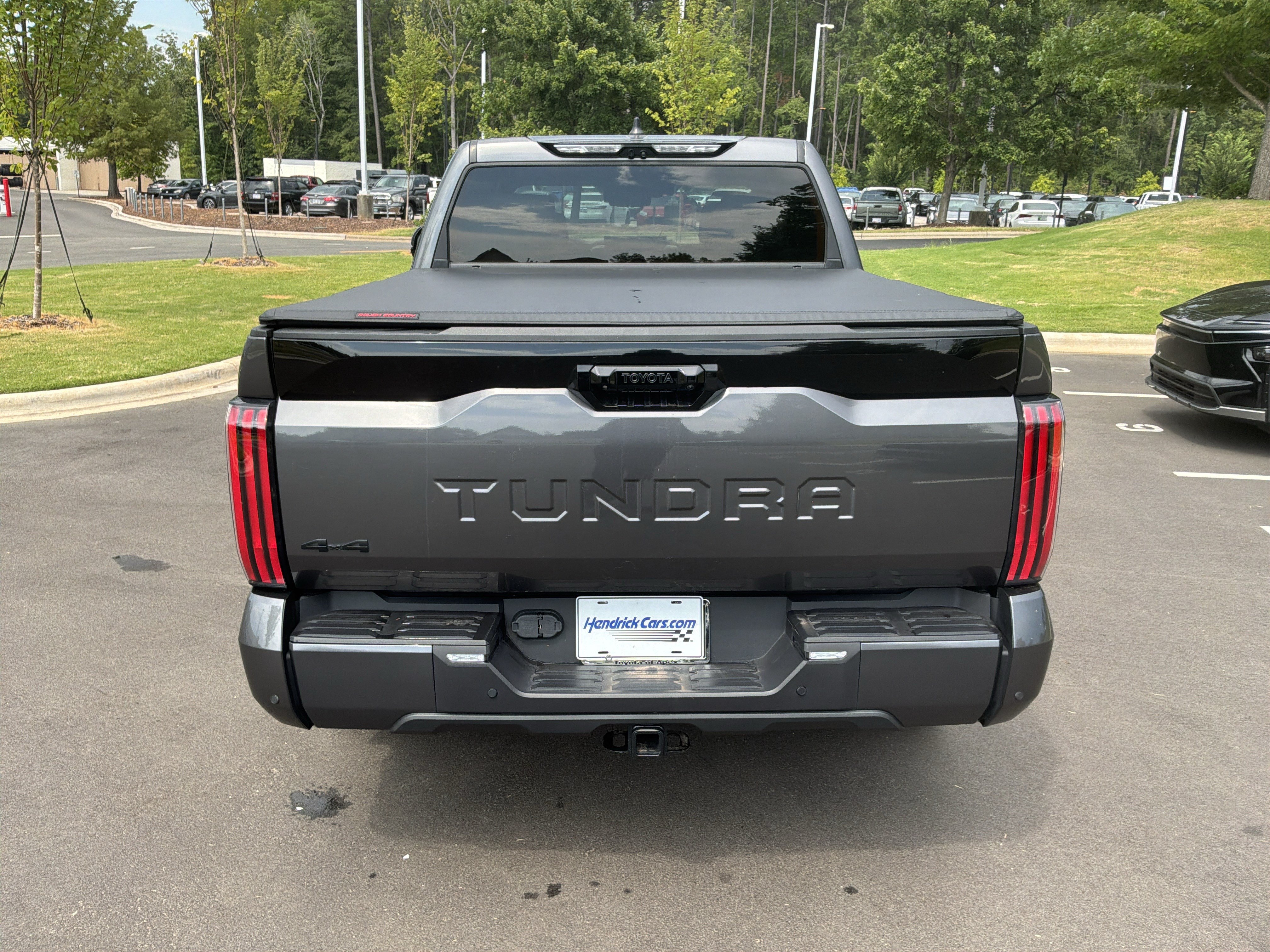 Used 2024 Toyota Tundra Platinum w/ TRD Off-Road Package AWD/4WD image 9