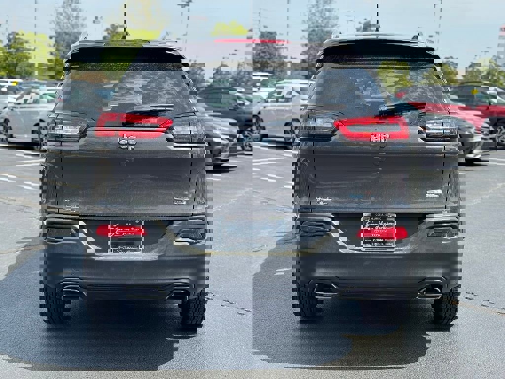 Used 2018 Jeep Cherokee Latitude Plus image 13