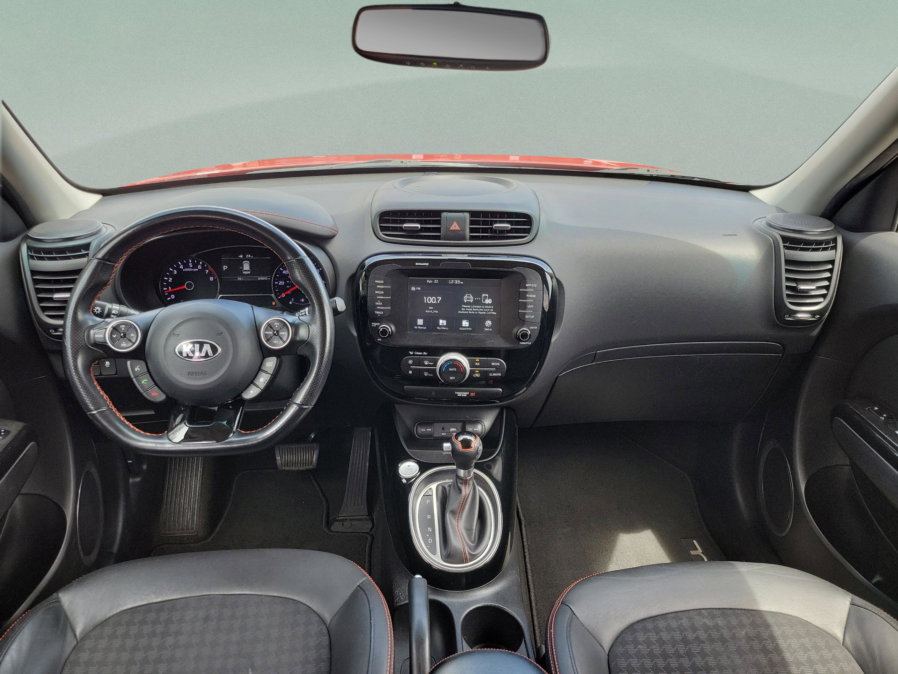 Used 2018 Kia Soul ! image 6