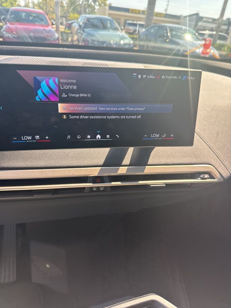 Used 2024 BMW iX xDrive50 w/ Sport Package image 2