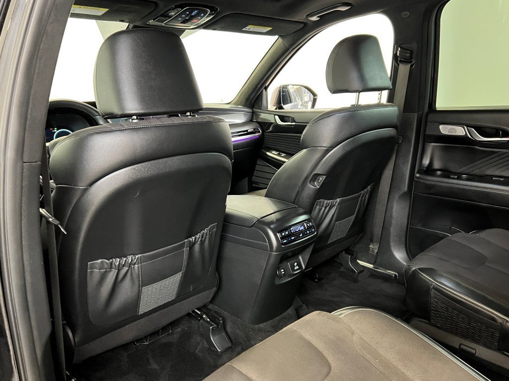 Used 2024 Hyundai Palisade Calligraphy image 25