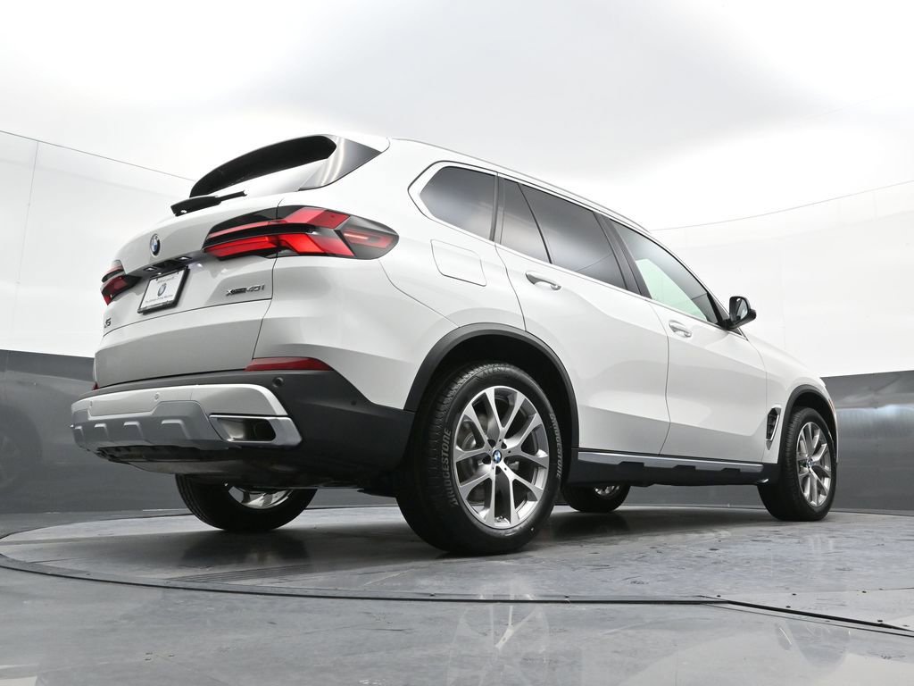 New 2026 BMW X5 xDrive40i AWD/4WD image 29