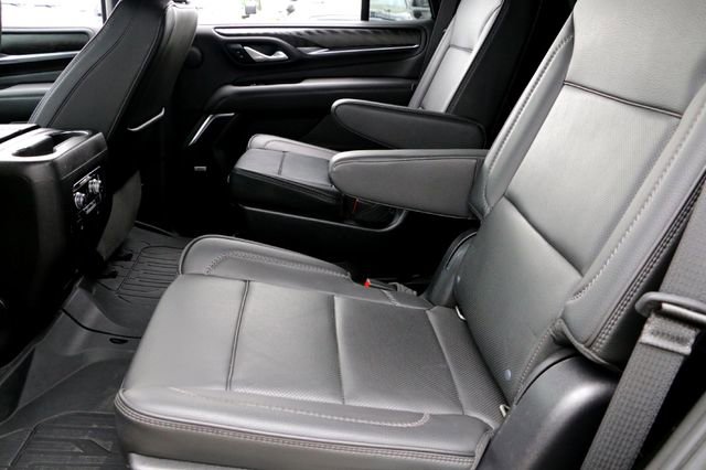 Used 2022 GMC Yukon Denali w/ Denali Premium Package image 24