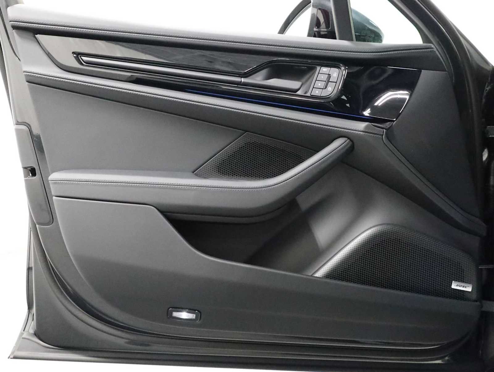 New 2026 Porsche Panamera 4 AWD/4WD image 16