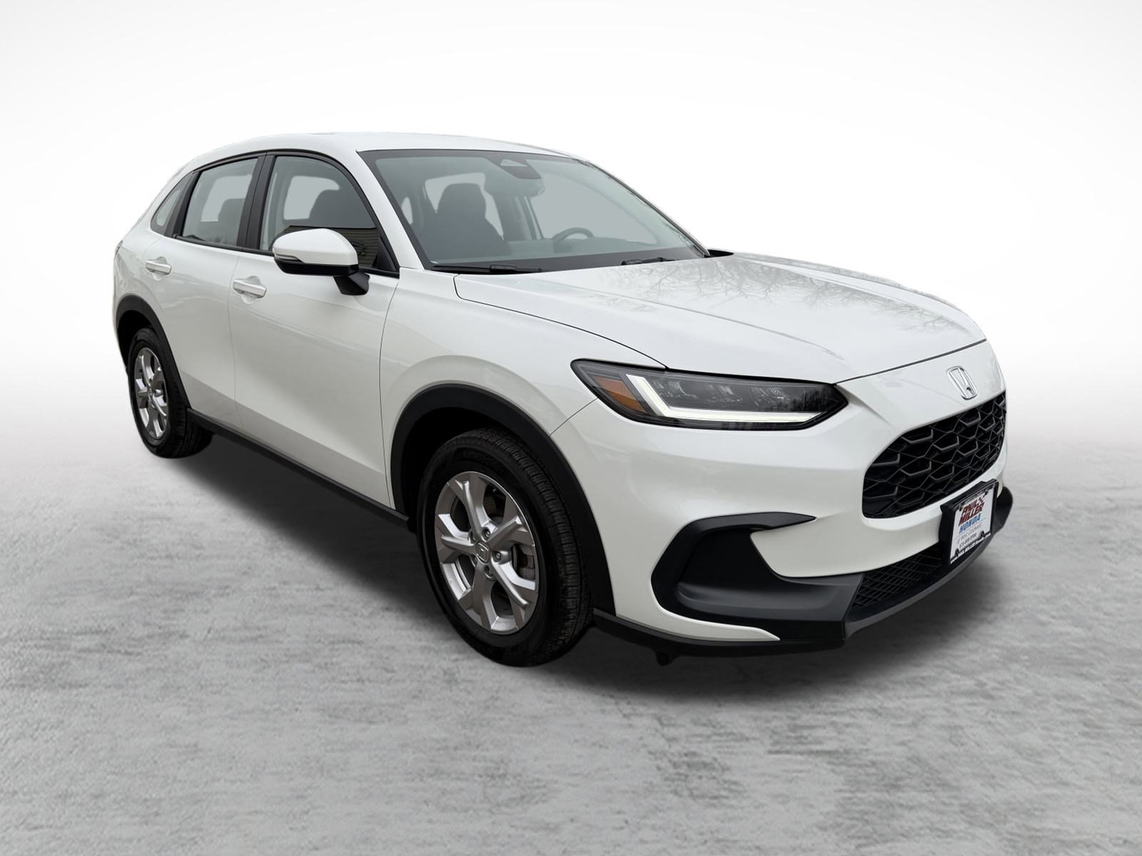 Certified 2024 Honda HR-V LX image 3