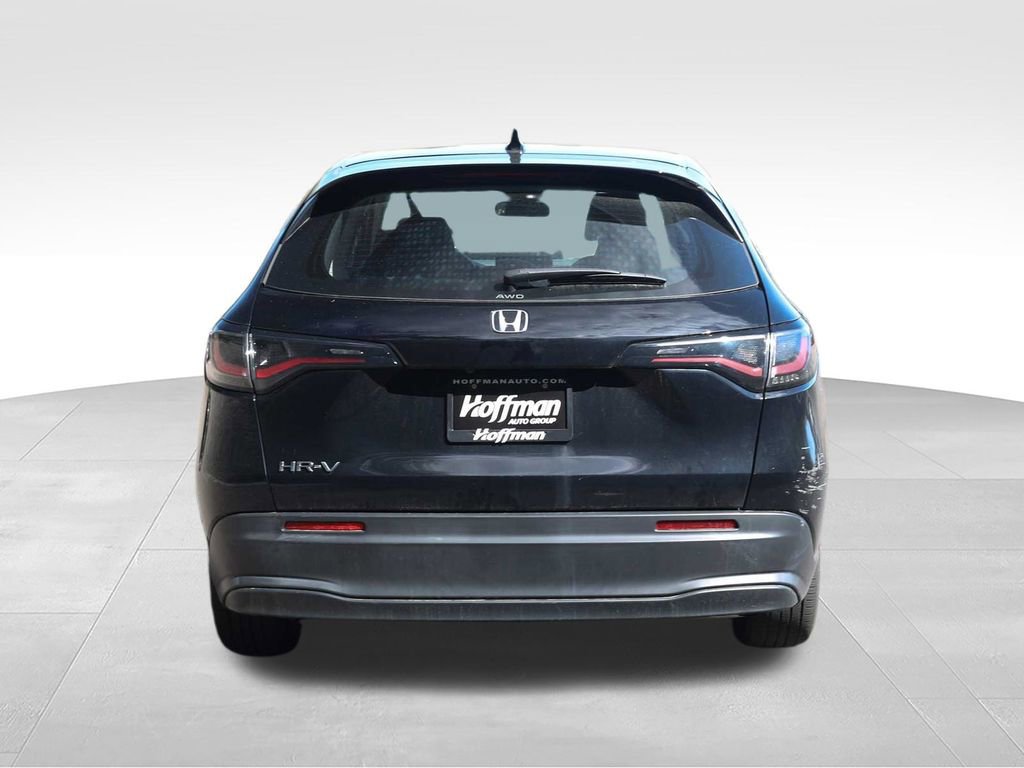Used 2023 Honda HR-V LX image 7