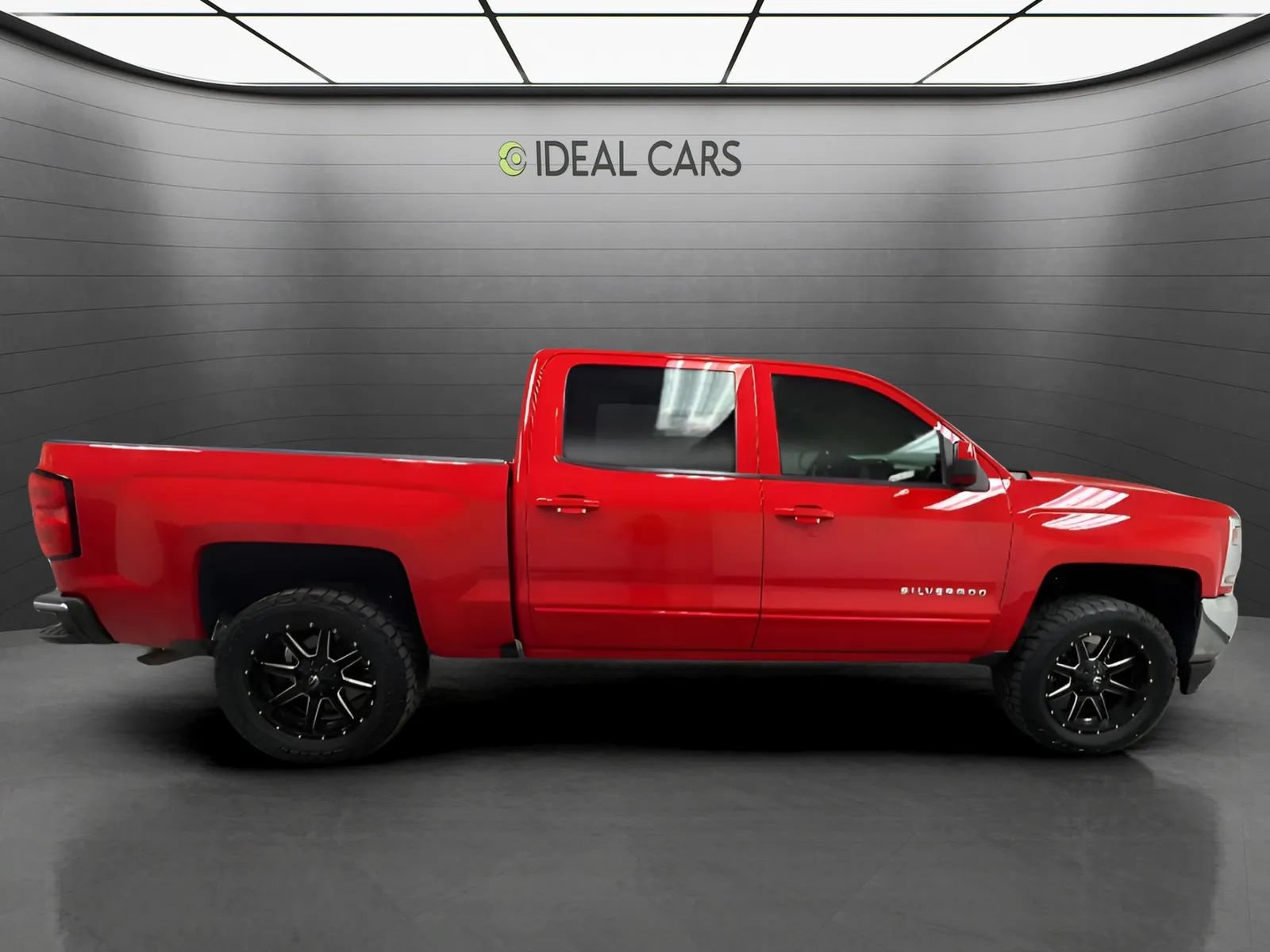 Used 2018 Chevrolet Silverado 1500 LT w/ All Star Edition RWD image 4