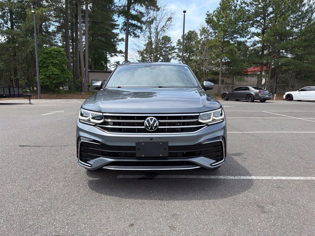 Used 2023 Volkswagen Tiguan SEL R-Line AWD/4WD image 3