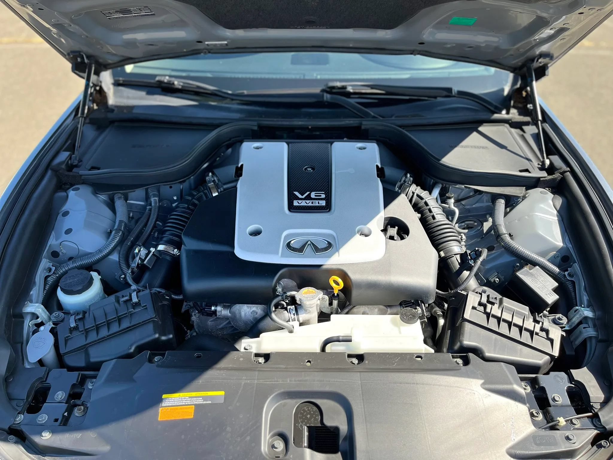 Used 2015 INFINITI Q60 Sport RWD image 21