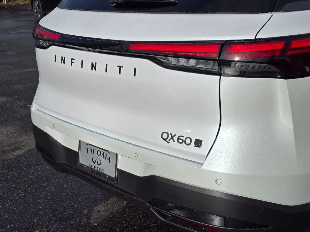 New 2026 INFINITI QX60 Sport image 15