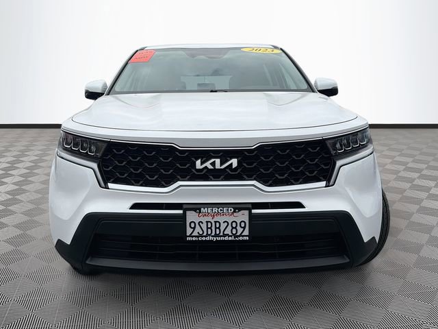 Used 2023 Kia Sorento LX FWD image 2