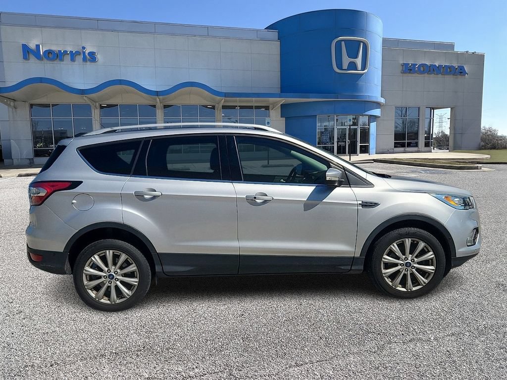 Used 2017 Ford Escape Titanium w/ Equipment Group 301A AWD/4WD image 5