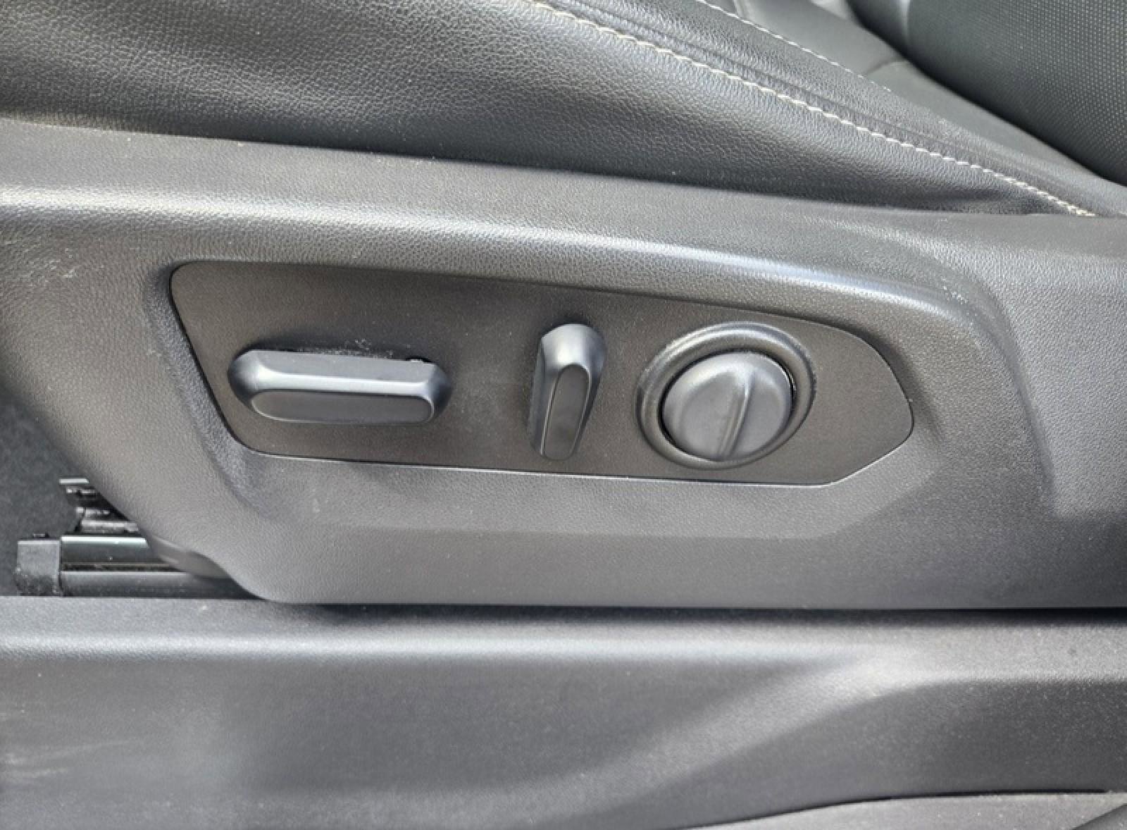 Used 2021 GMC Sierra 1500 SLT w/ SLT Premium Plus Package image 19