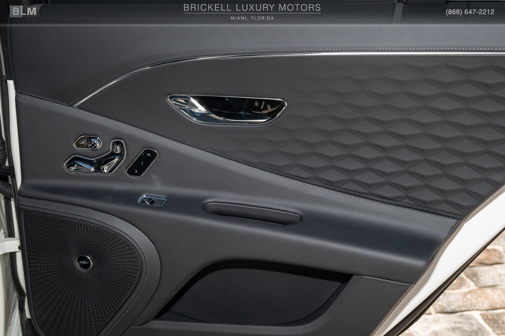 Used 2025 Bentley Flying Spur Plug-In Hybrid w/ First Edition Specification AWD/4WD image 21