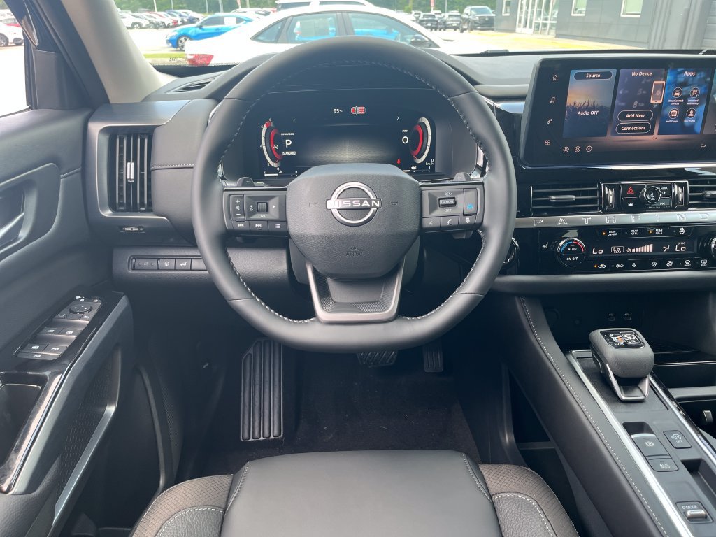 New 2026 Nissan Pathfinder SL FWD image 13