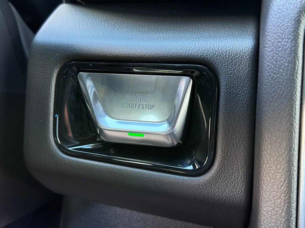 New 2026 GMC Yukon Denali w/ Denali Reserve Package image 30