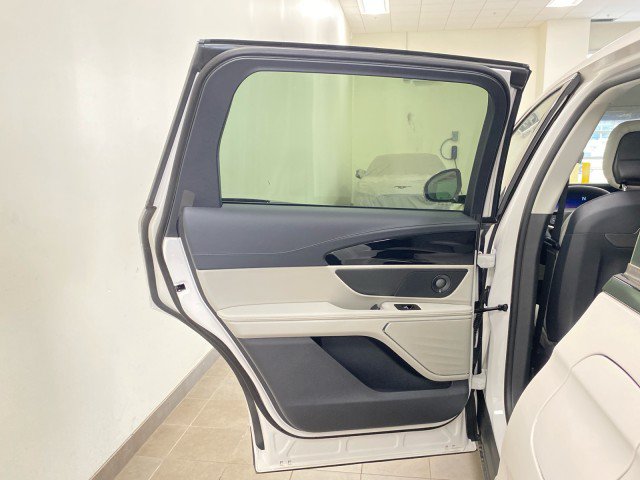 New 2026 Lincoln Nautilus Premier w/ Equipment Group 102A AWD/4WD image 8