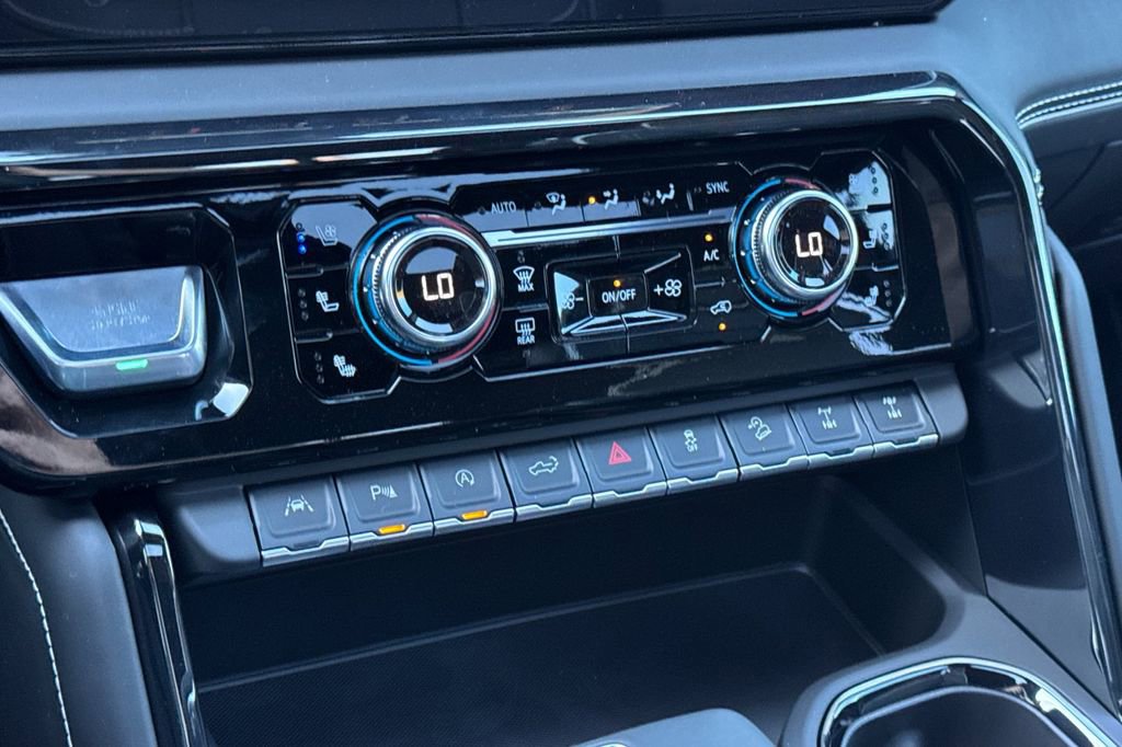 New 2026 GMC Sierra 1500 AT4X AWD/4WD image 17