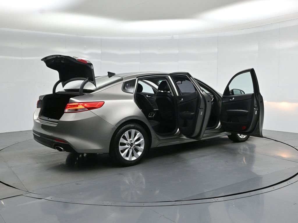 Used 2016 Kia Optima EX w/ Premium Package image 5
