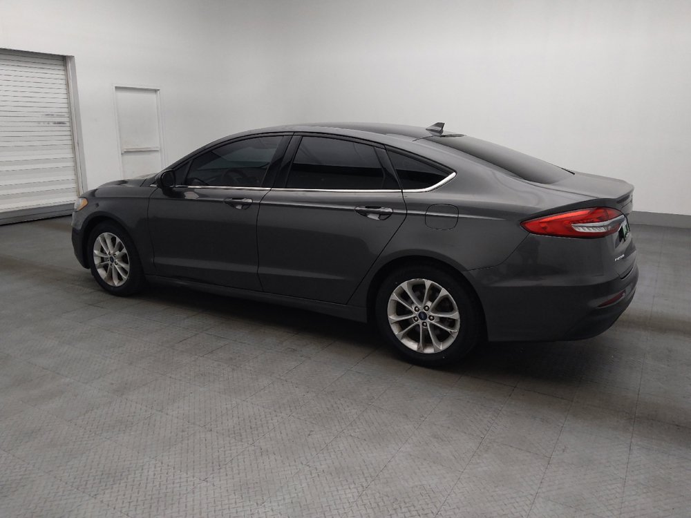 Used 2019 Ford Fusion SE FWD image 3