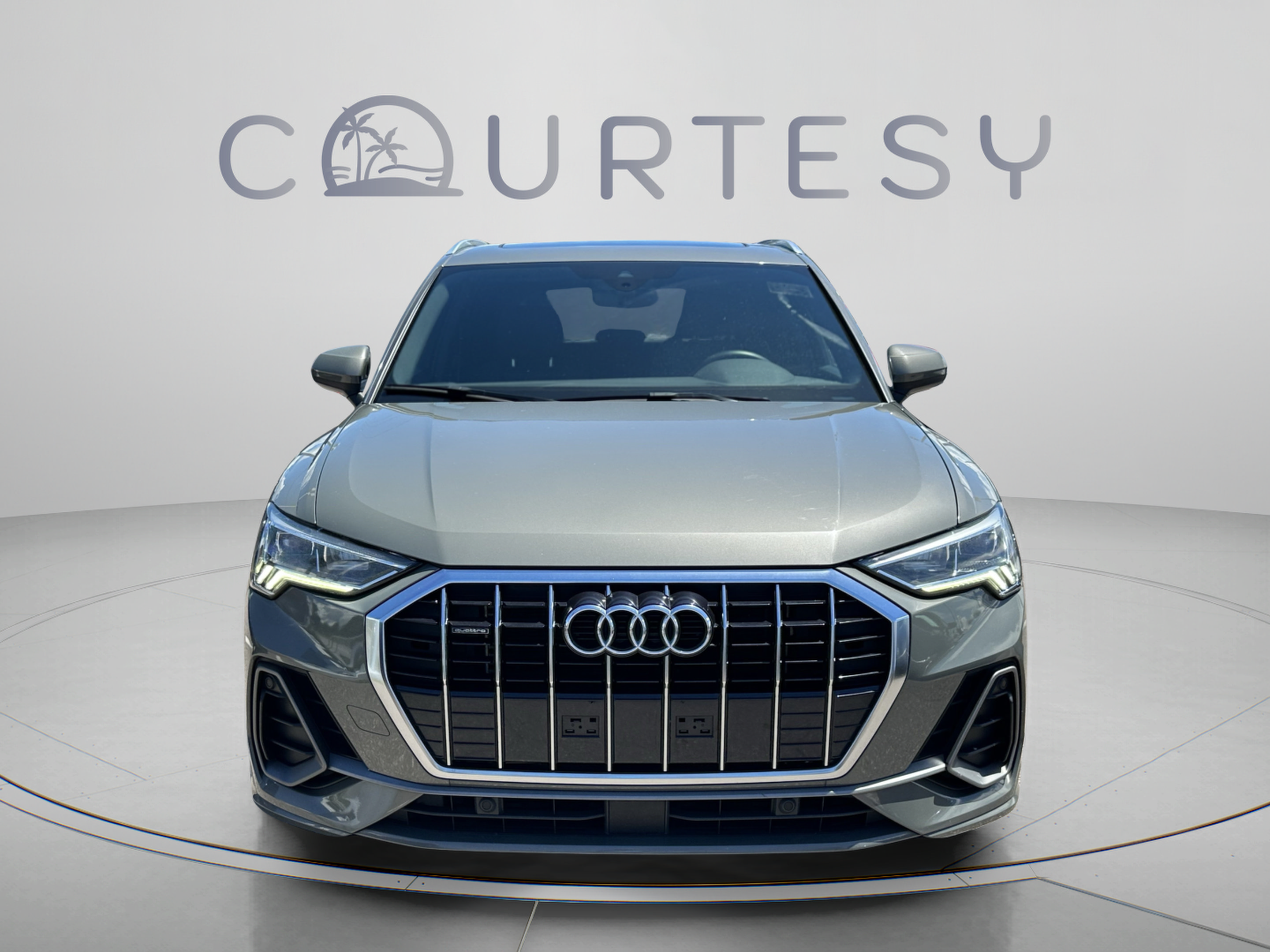 Used 2019 Audi Q3 2.0T Premium Plus w/ Premium Plus Package AWD/4WD image 7