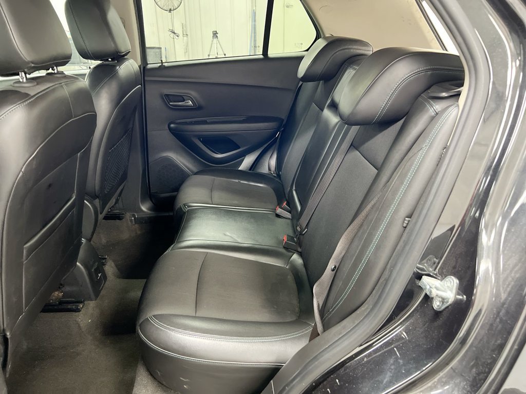 Used 2016 Chevrolet Trax LT w/ LT Convenience Package FWD image 22