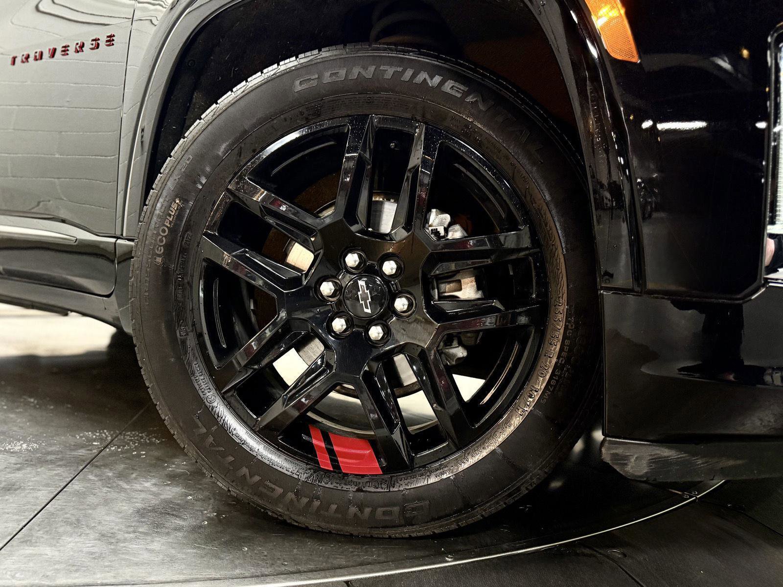 Used 2022 Chevrolet Traverse Premier w/ Redline Edition image 10