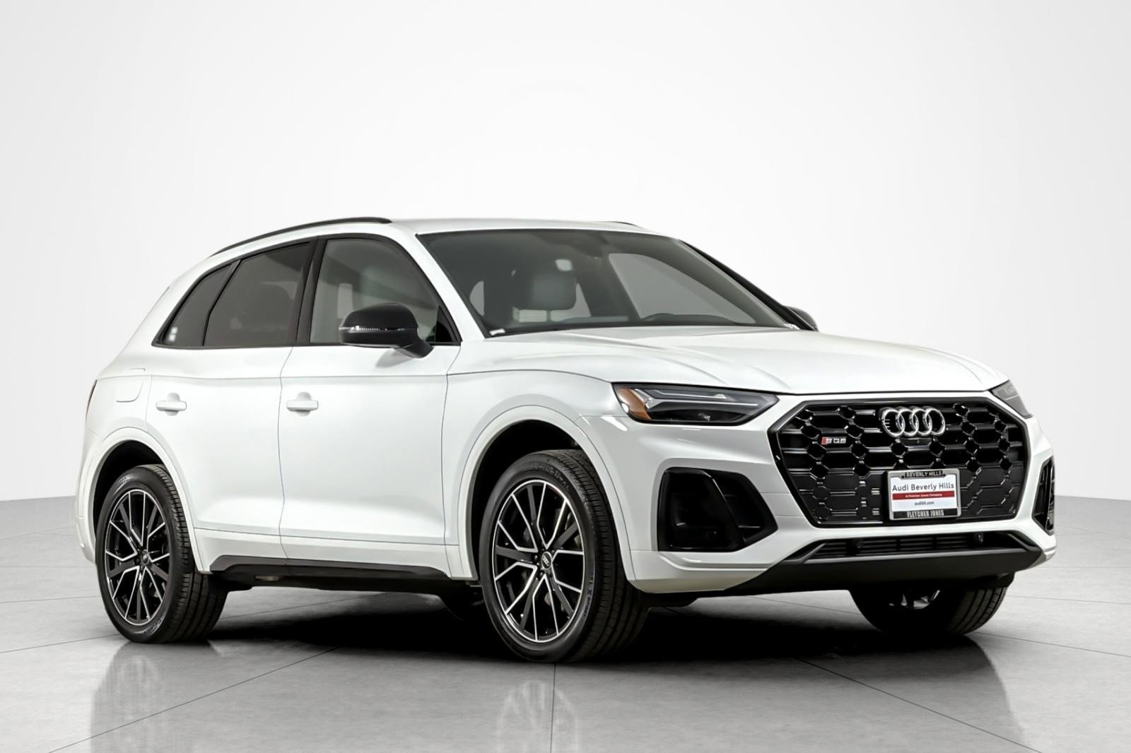 Used 2023 Audi SQ5 Premium Plus w/ Premium Plus Package image 7