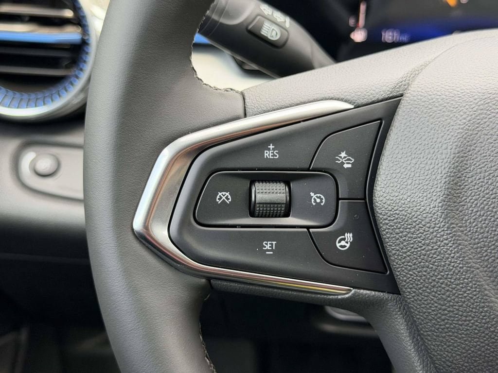 New 2026 Chevrolet Trax LT w/ Driver Confidence Package FWD image 9
