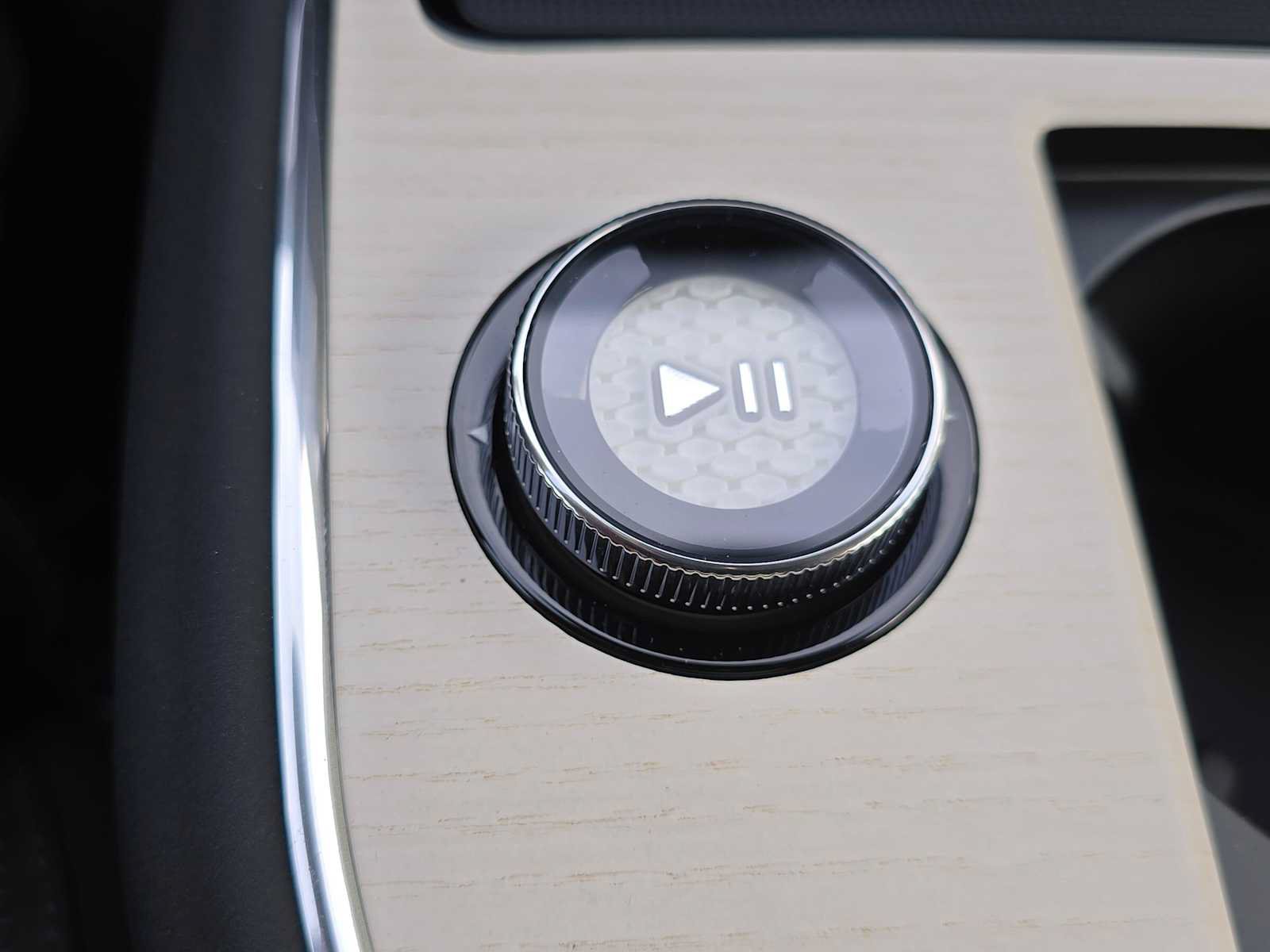 New 2026 Volvo EX90 Ultra AWD/4WD image 31