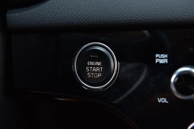 Used 2021 Kia Sportage EX w/ EX Technology Package AWD/4WD image 16