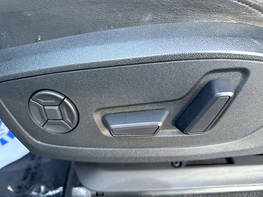 Used 2021 Audi Q3 2.0T Premium w/ Convenience Package image 14