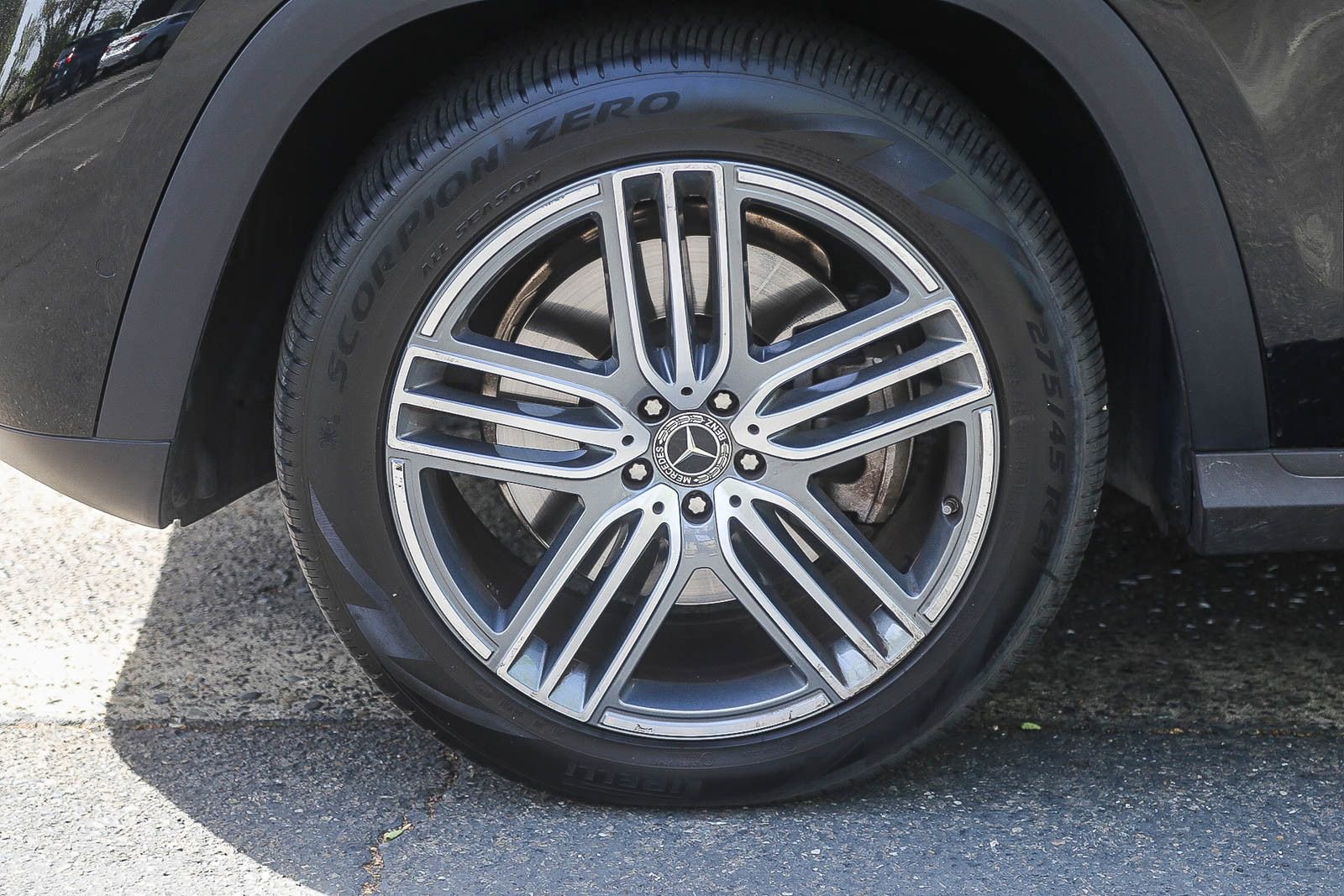 Used 2025 Mercedes-Benz GLS 450 4MATIC image 9