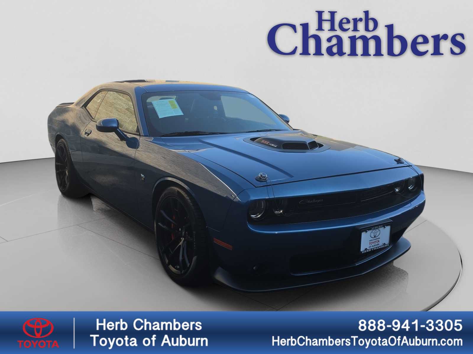 Used 2020 Dodge Challenger R/T Scat Pack w/ Shaker Package RWD image 1