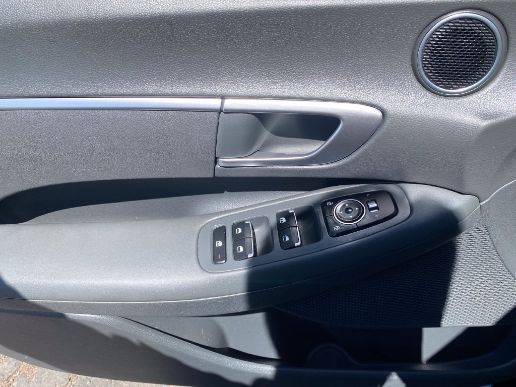 Used 2021 Hyundai Sonata SE FWD image 12